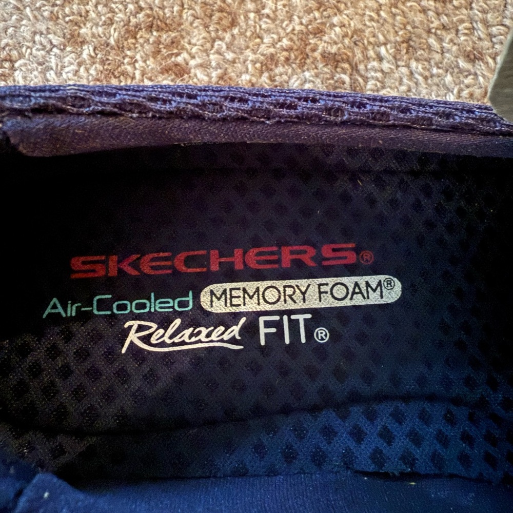 Skechers Relaxed Fit Reggae Fest Navy Slip Ons Women’s 7.5 NWT - Picture 7 of 9